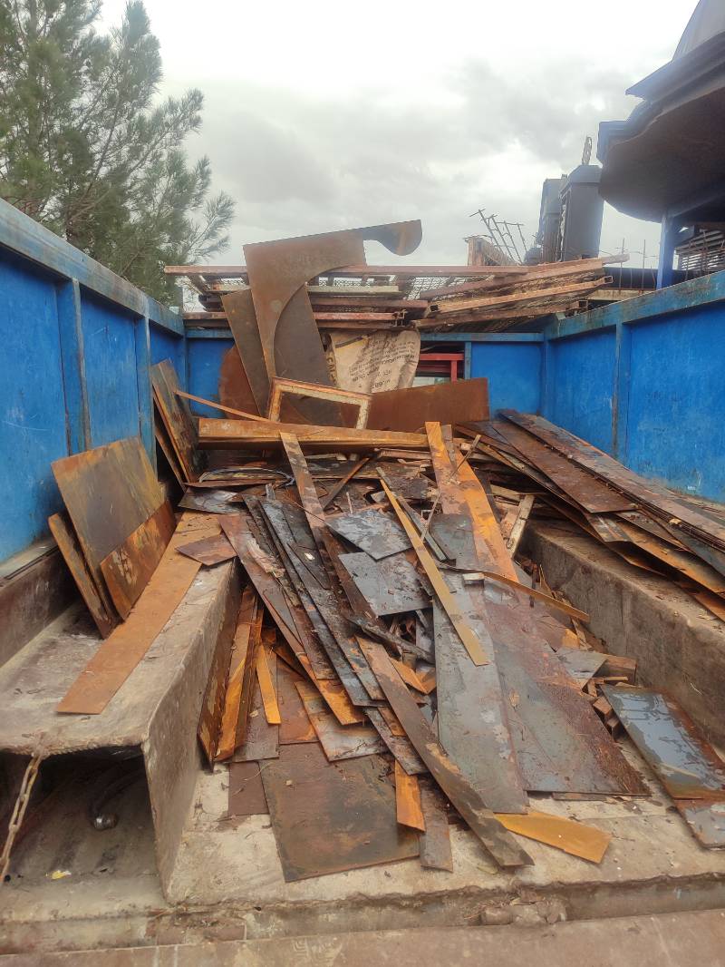 بنگاه ضایعات عظیمی - خرید و فروش ضایعات